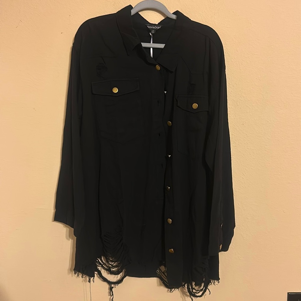 Davi & Dani Ripped Look Top